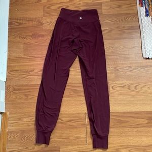 Women’s Lululemon joggers
